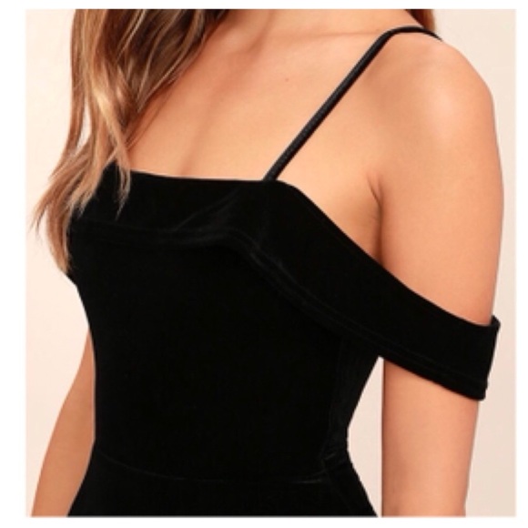 ❤️LAST ONE❤️ Velvet Off The Shoulder Dress - Picture 2 of 7